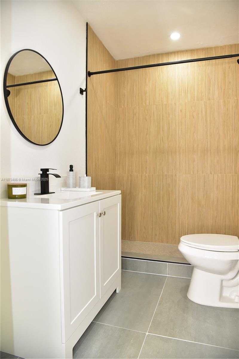 Small Image of 1613 NORTH WEST 12TH ST, Fort Lauderdale Number 21