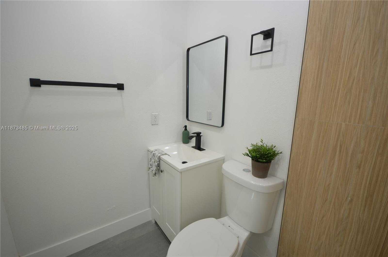 Small Image of 1613 NORTH WEST 12TH ST, Fort Lauderdale Number 24