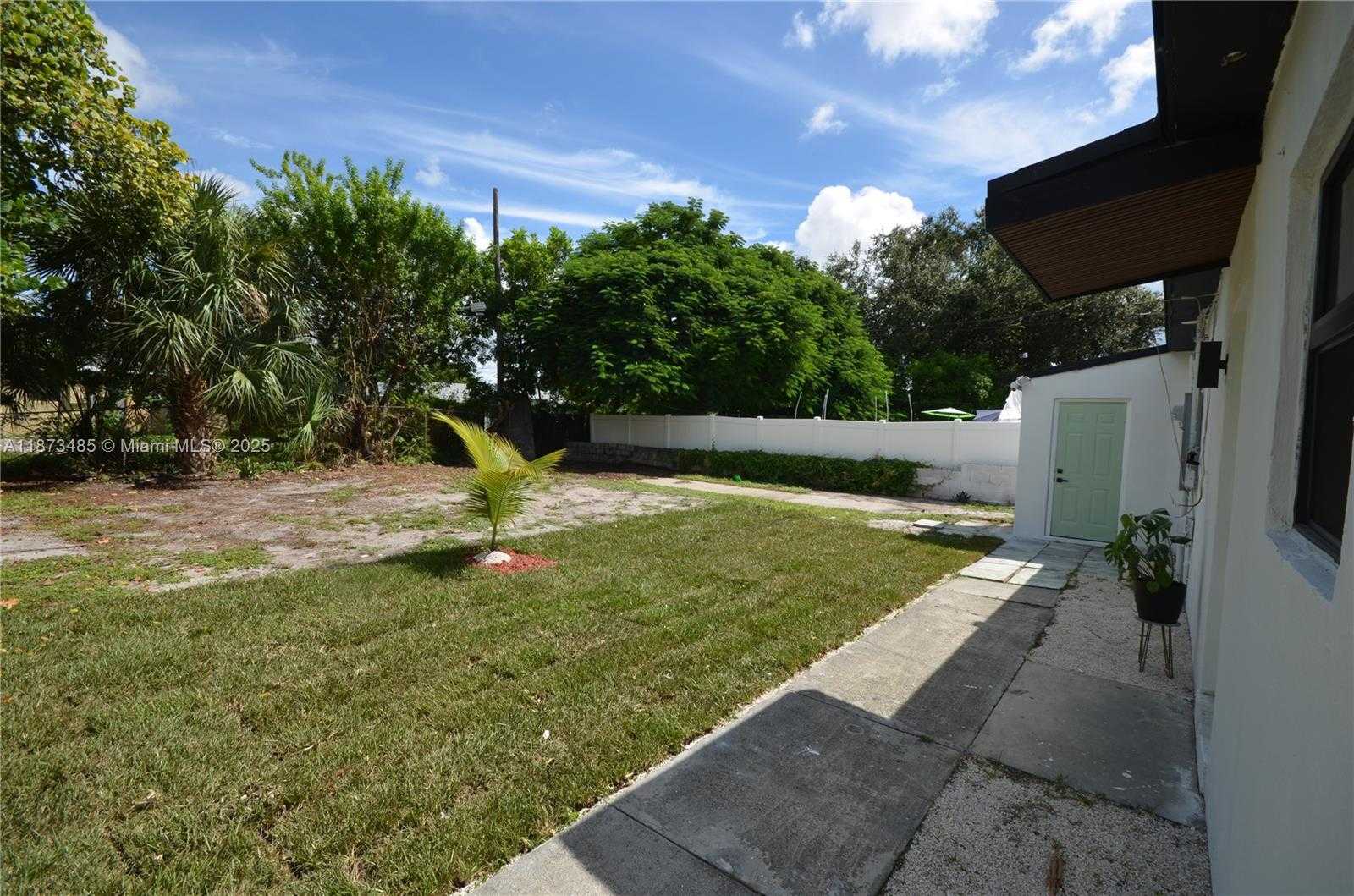 Small Image of 1613 NORTH WEST 12TH ST, Fort Lauderdale Number 26