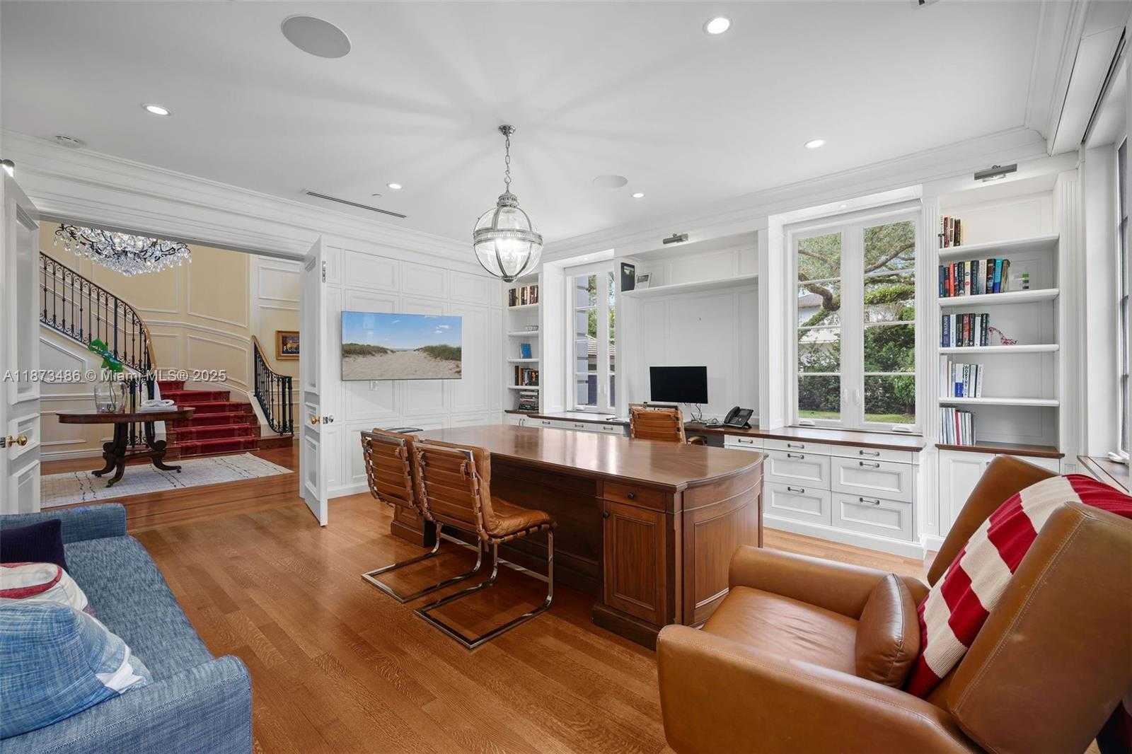 Small Image of 5400 BANYAN TRL, Coral Gables Number 20
