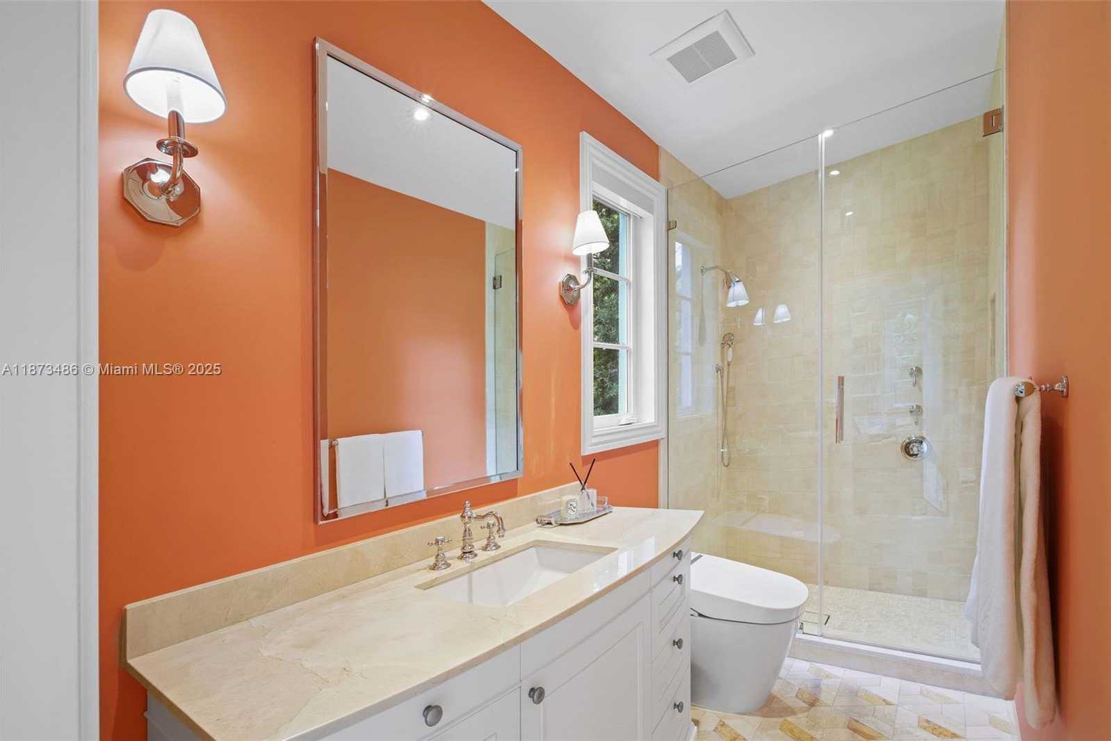 Small Image of 5400 BANYAN TRL, Coral Gables Number 21