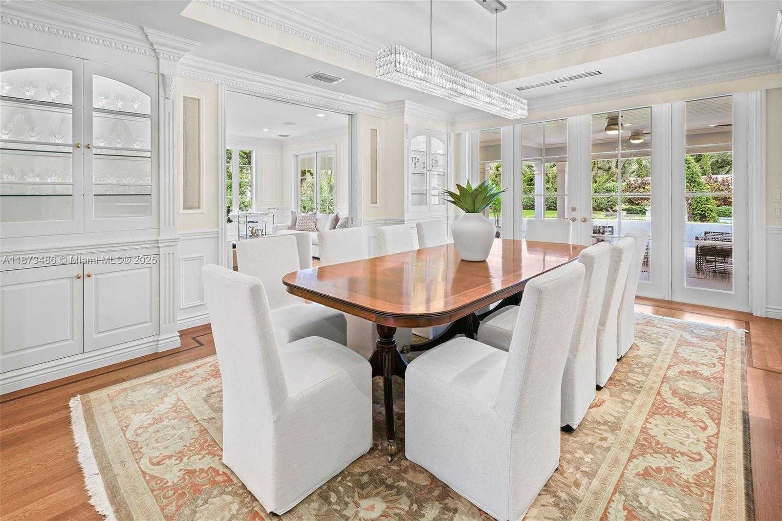 Small Image of 5400 BANYAN TRL, Coral Gables Number 22