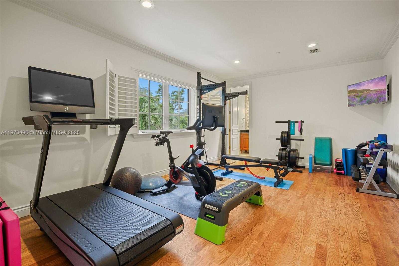 Small Image of 5400 BANYAN TRL, Coral Gables Number 39