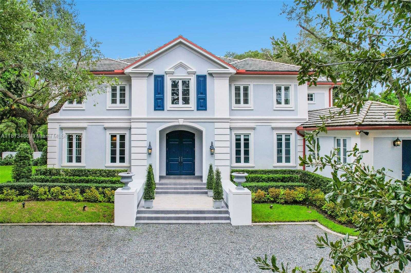 Small Image of 5400 BANYAN TRL, Coral Gables Number 54