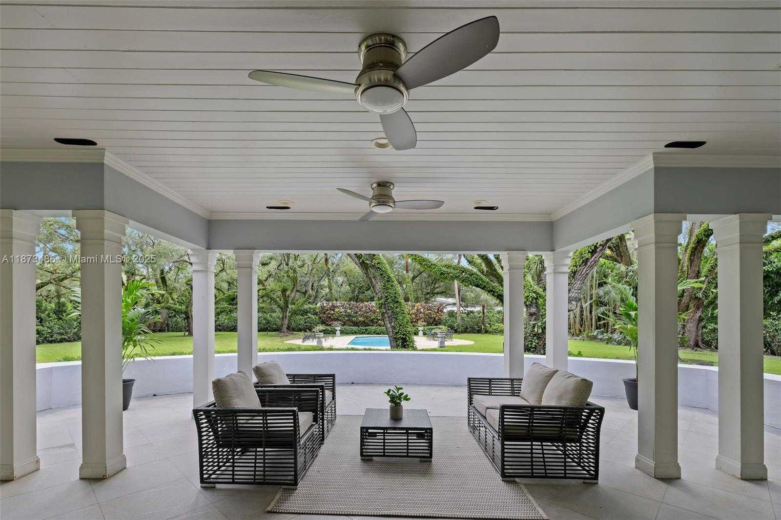 Small Image of 5400 BANYAN TRL, Coral Gables Number 8