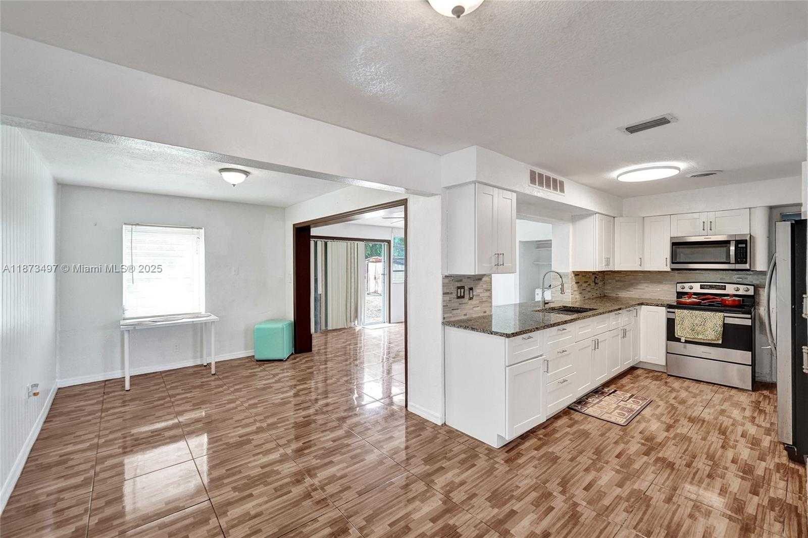 Small Image of 3330 TAFT ST, Hollywood Number 24