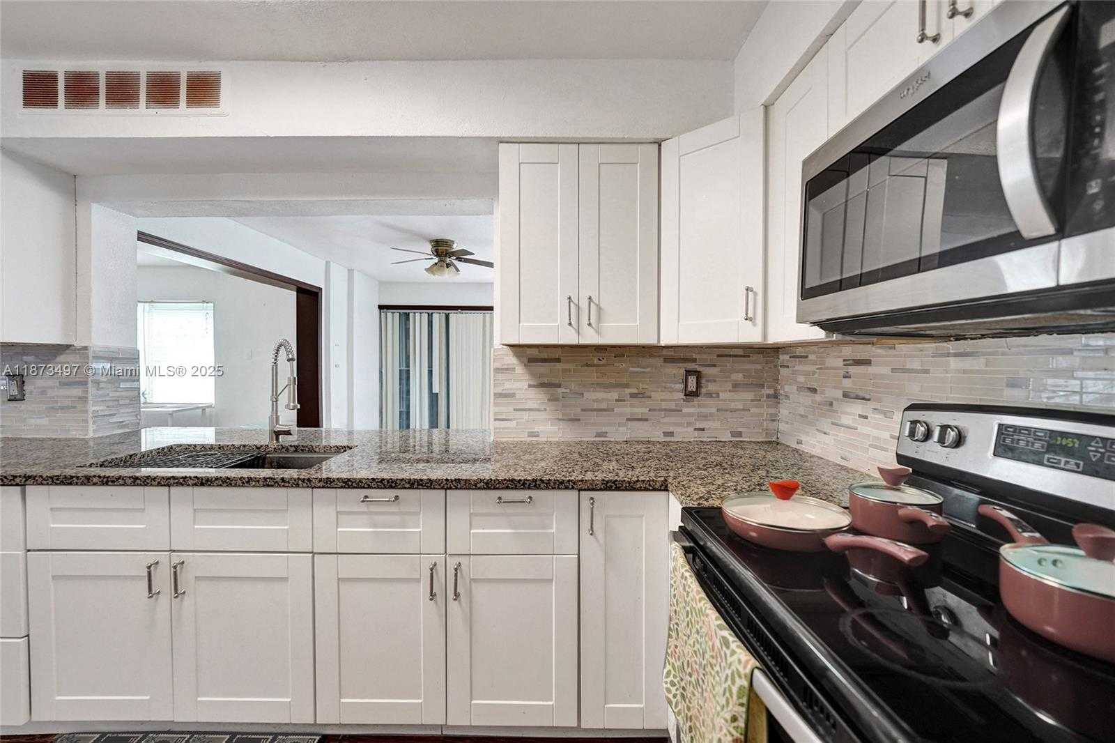 Small Image of 3330 TAFT ST, Hollywood Number 28