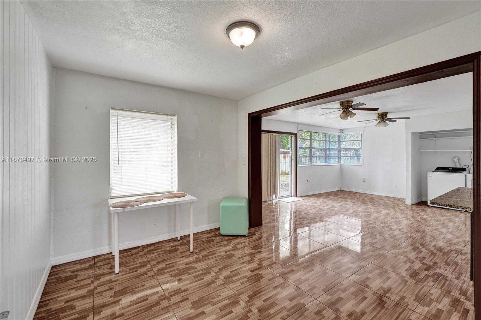 Small Image of 3330 TAFT ST, Hollywood Number 33