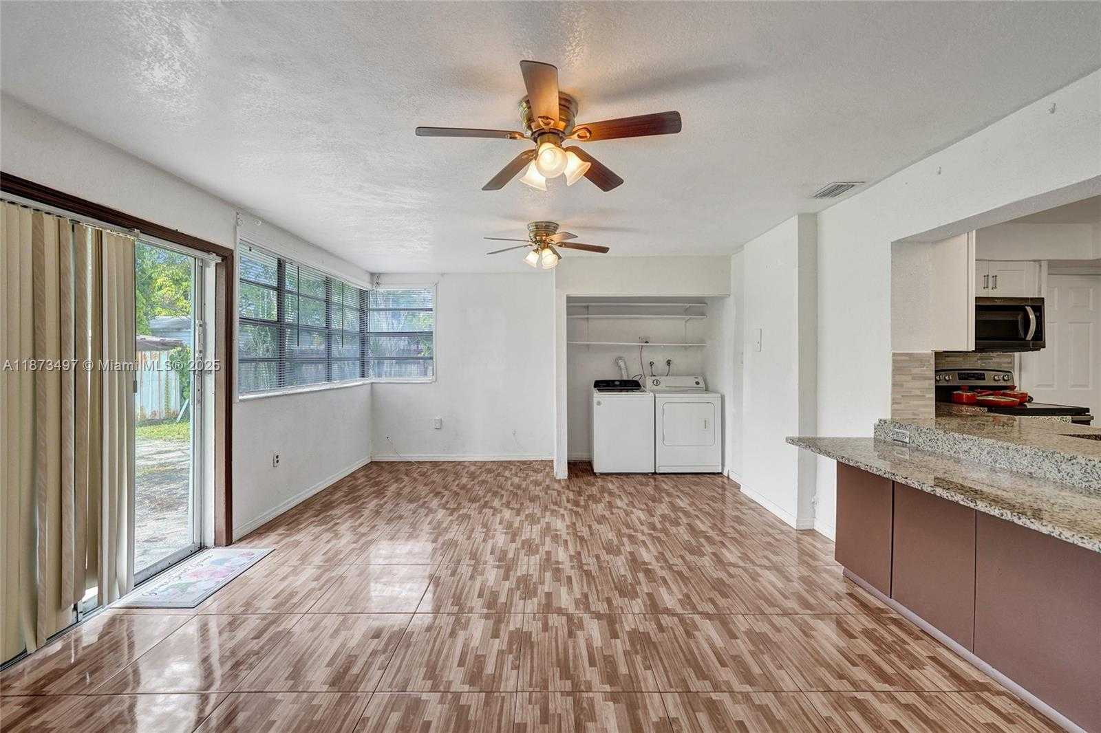 Small Image of 3330 TAFT ST, Hollywood Number 37