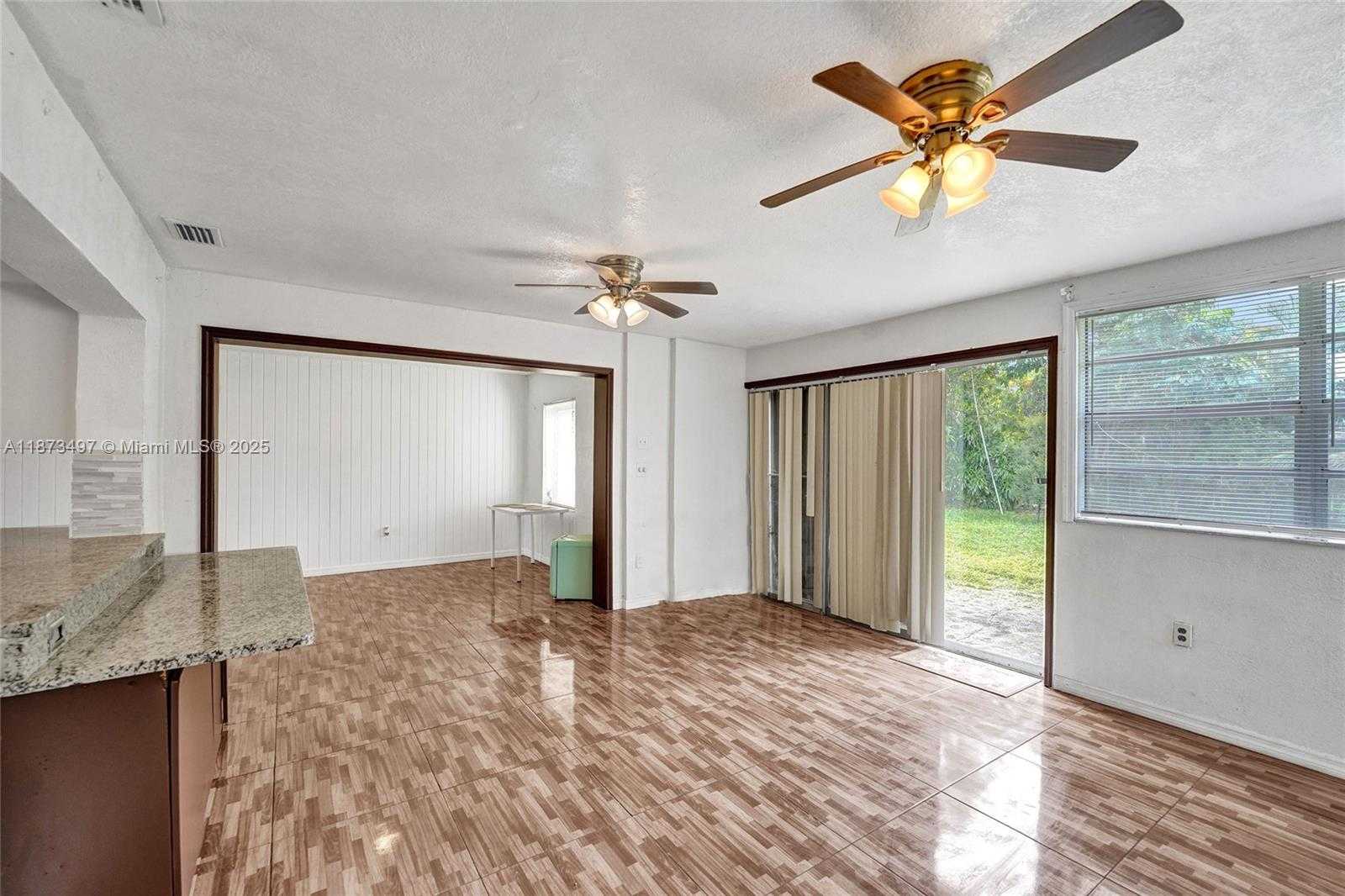 Small Image of 3330 TAFT ST, Hollywood Number 39
