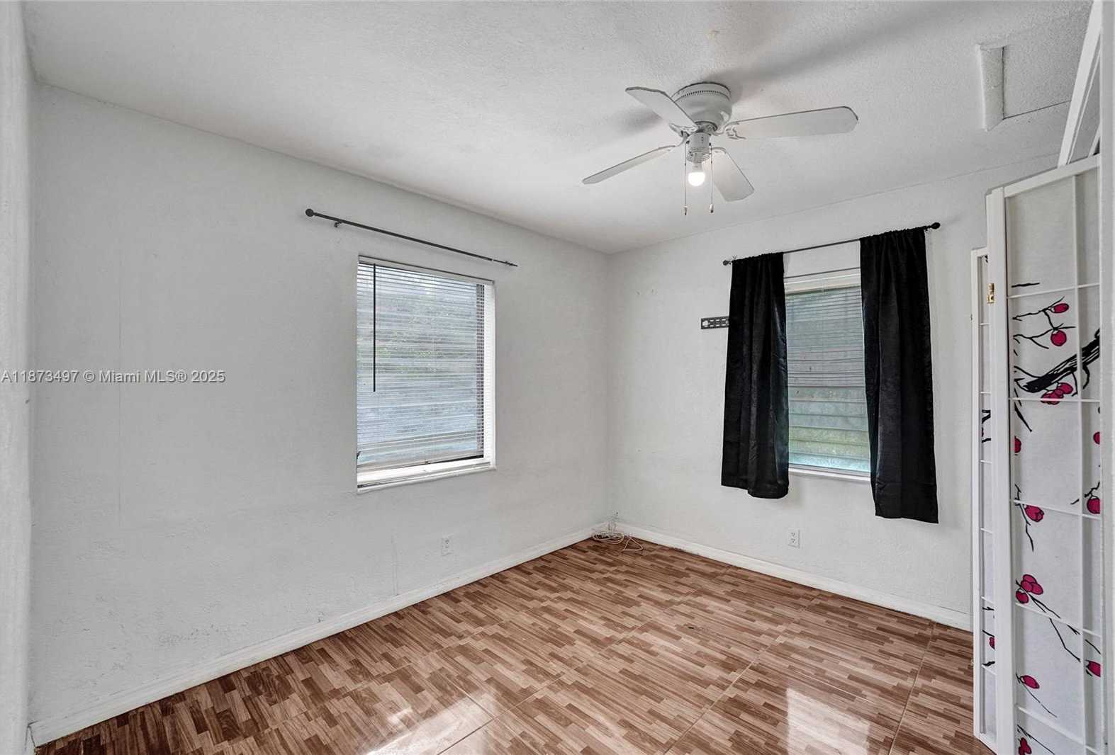 Small Image of 3330 TAFT ST, Hollywood Number 47