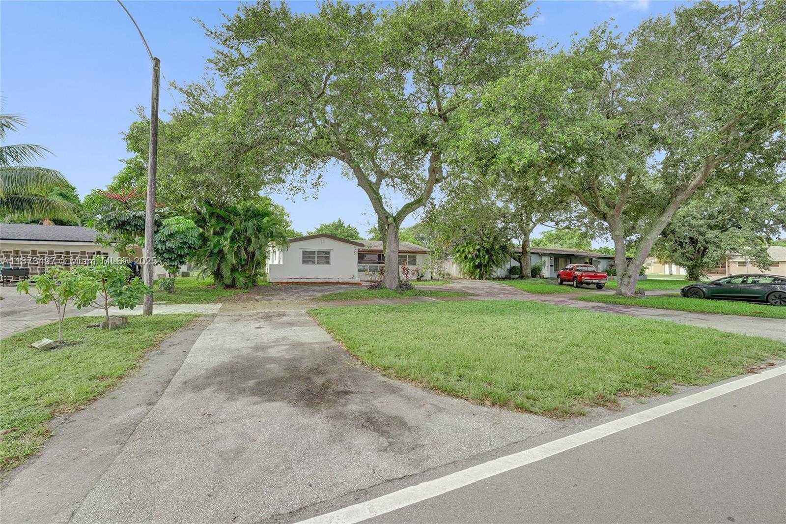 Small Image of 3330 TAFT ST, Hollywood Number 6