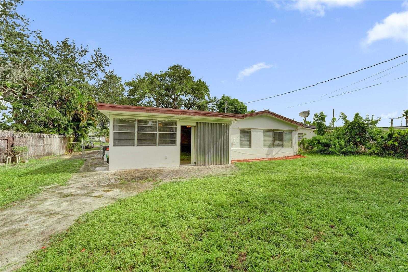 Small Image of 3330 TAFT ST, Hollywood Number 64