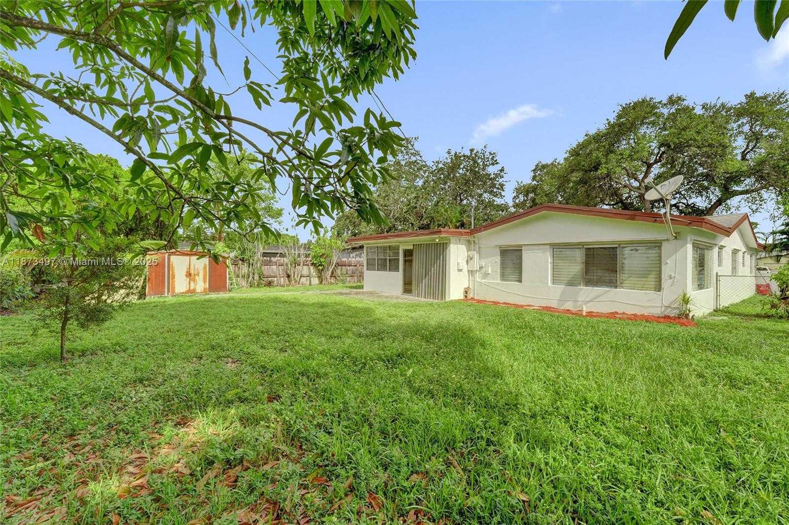 Small Image of 3330 TAFT ST, Hollywood Number 66