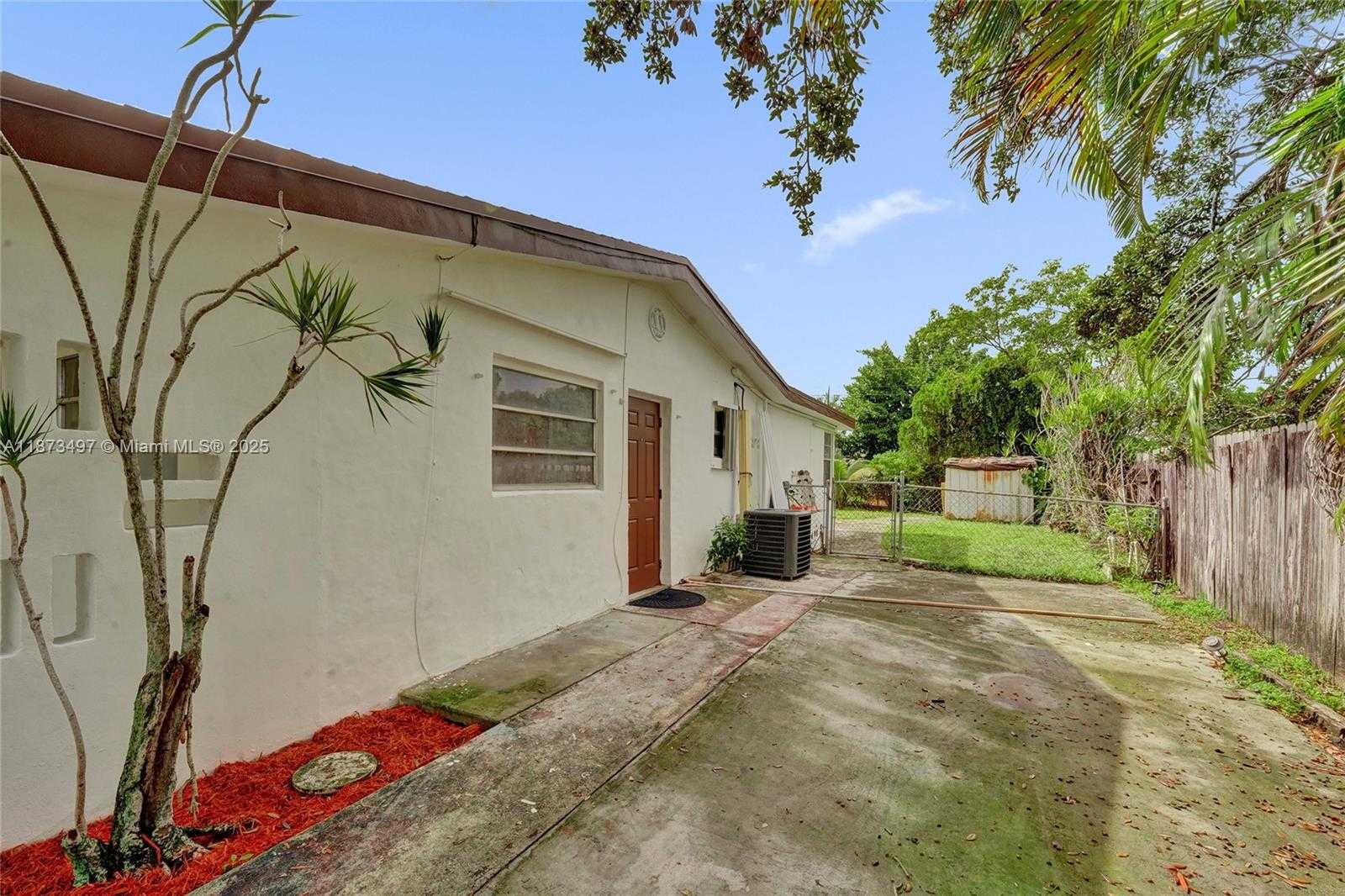 Small Image of 3330 TAFT ST, Hollywood Number 74