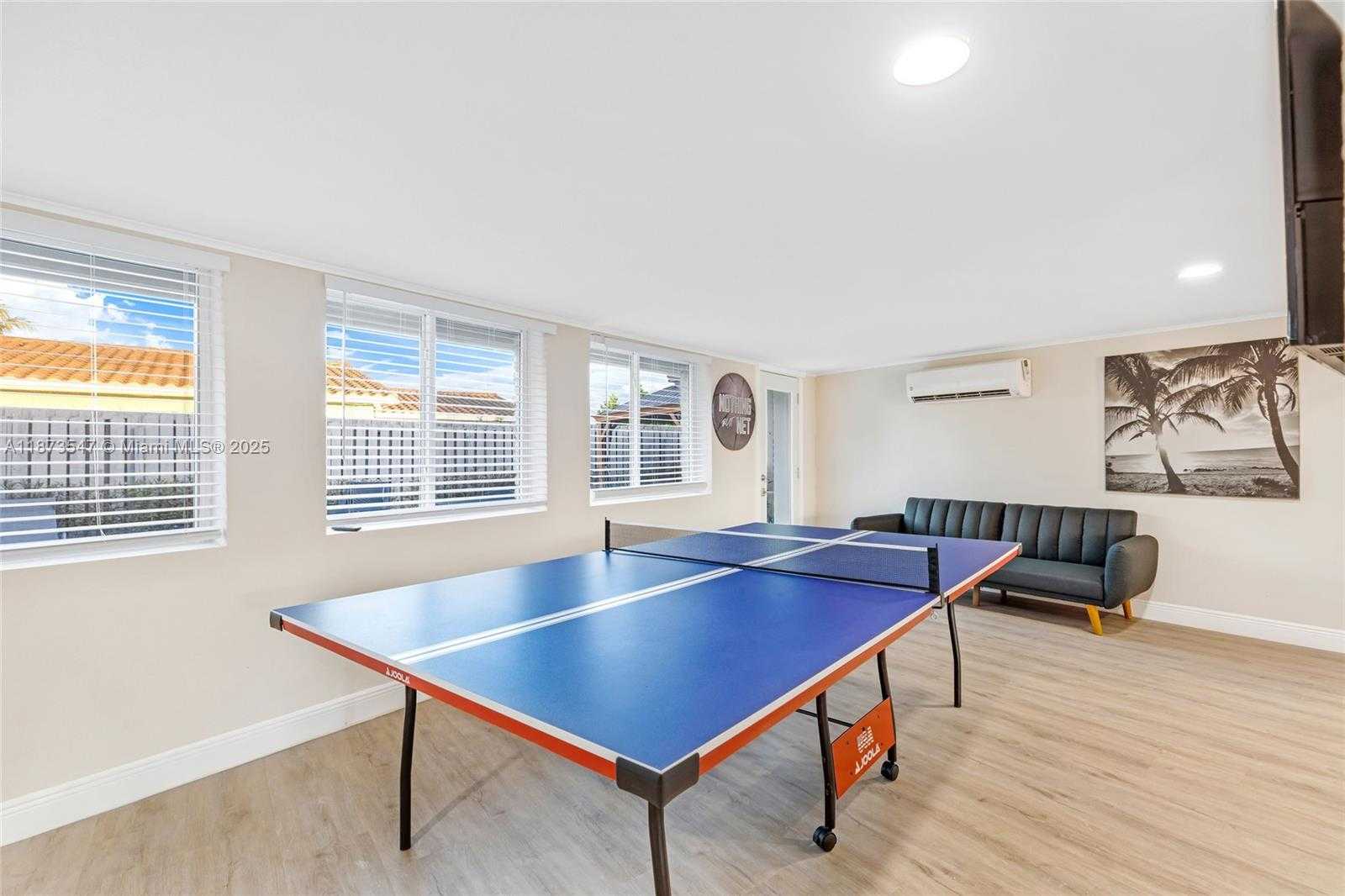 Small Image of 5740 NORTH EAST 19TH AVE, Fort Lauderdale Number 11