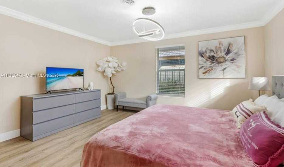 Small Image of 5740 NORTH EAST 19TH AVE, Fort Lauderdale Number 19