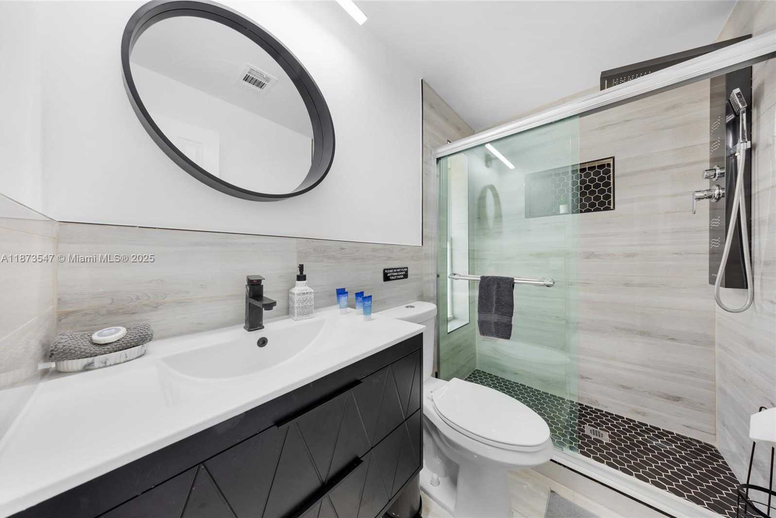 Small Image of 5740 NORTH EAST 19TH AVE, Fort Lauderdale Number 30