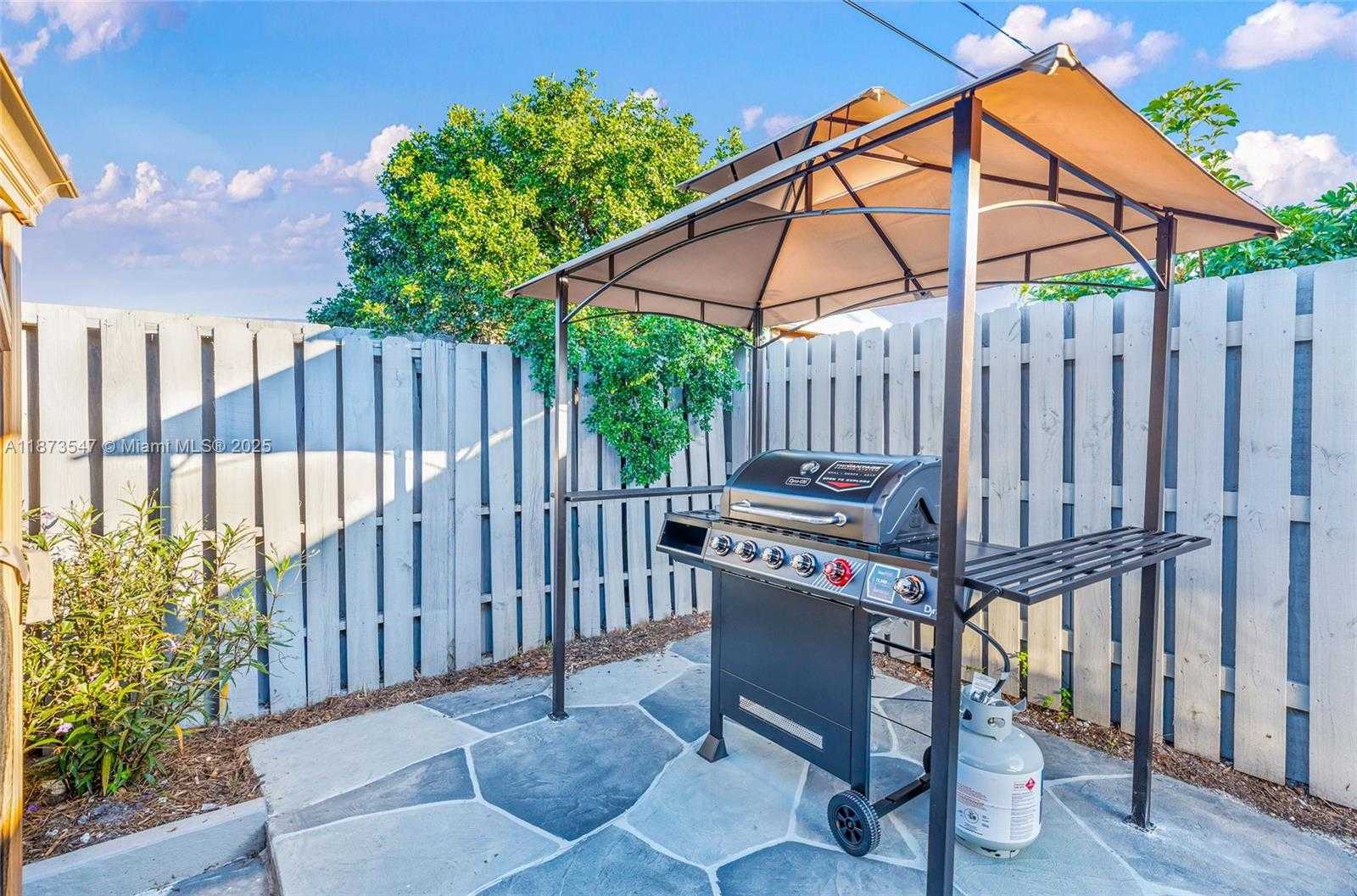 Small Image of 5740 NORTH EAST 19TH AVE, Fort Lauderdale Number 40