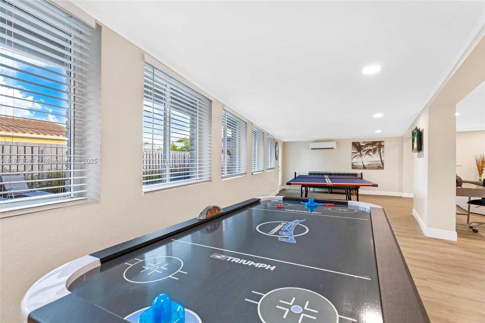 Small Image of 5740 NORTH EAST 19TH AVE, Fort Lauderdale Number 9