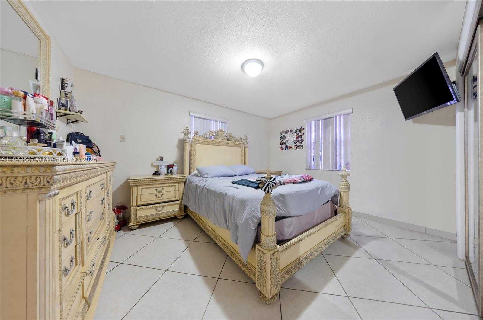 Small Image of 287 NORTH WEST 31ST ST, Miami Number 25