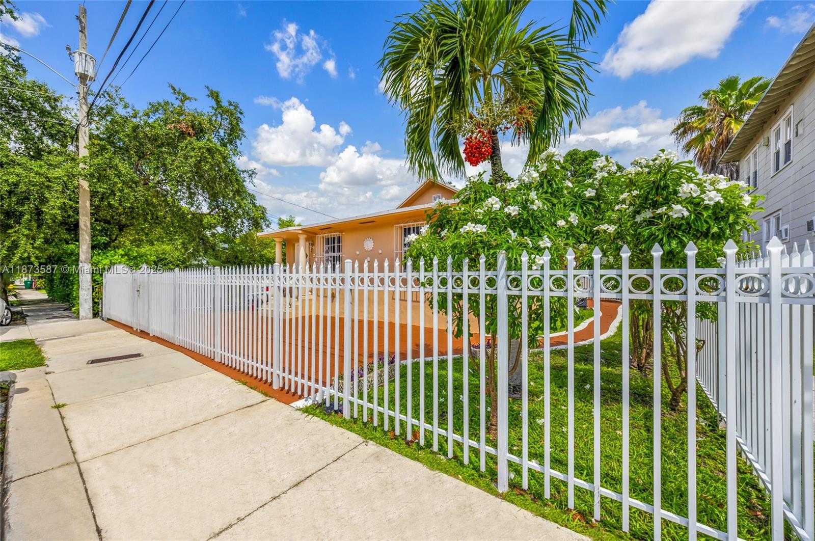 Small Image of 287 NORTH WEST 31ST ST, Miami Number 5