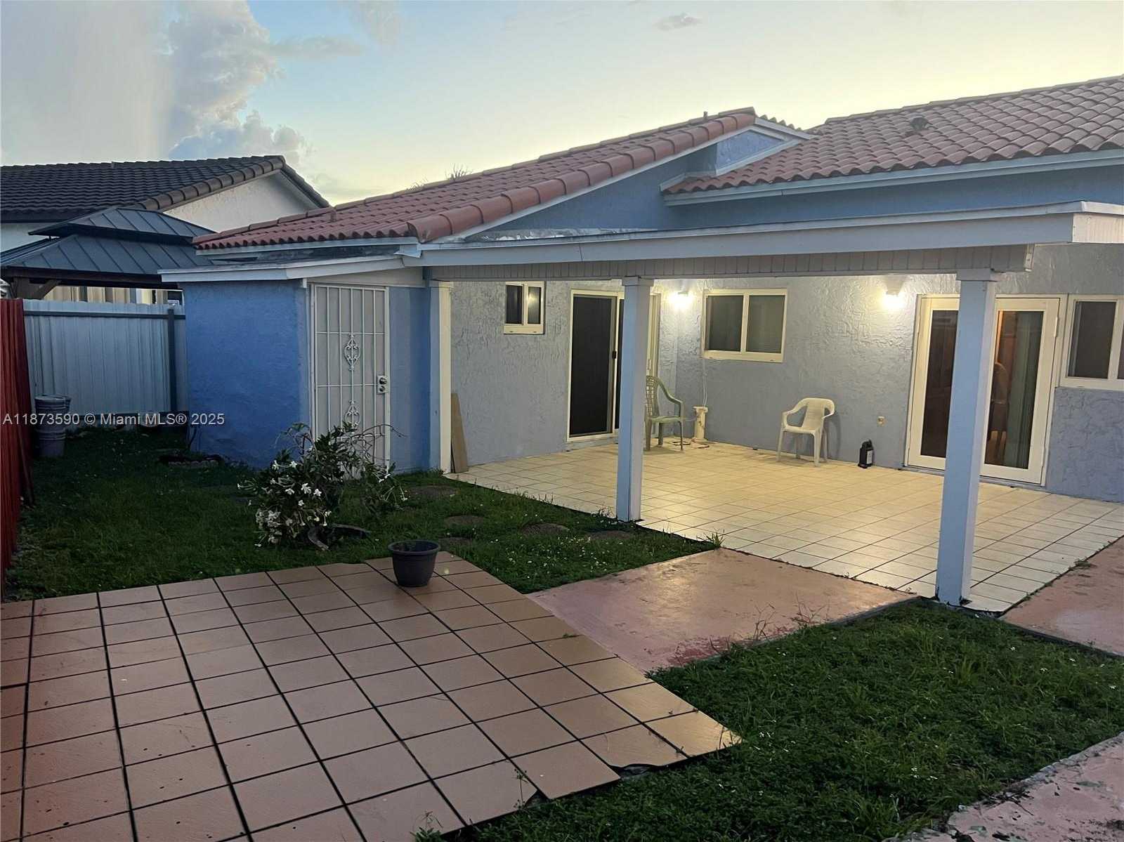 Small Image of 749 SOUTH WEST 99TH CT CIR, Miami Number 16