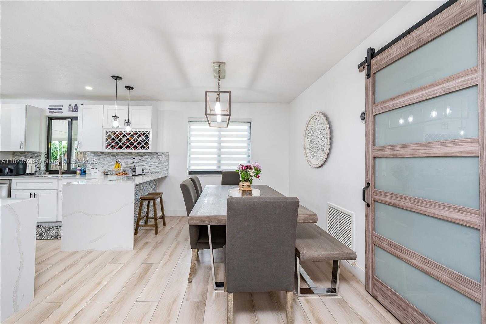 Small Image of 10040 SOUTH WEST 212TH ST, Cutler Bay Number 14