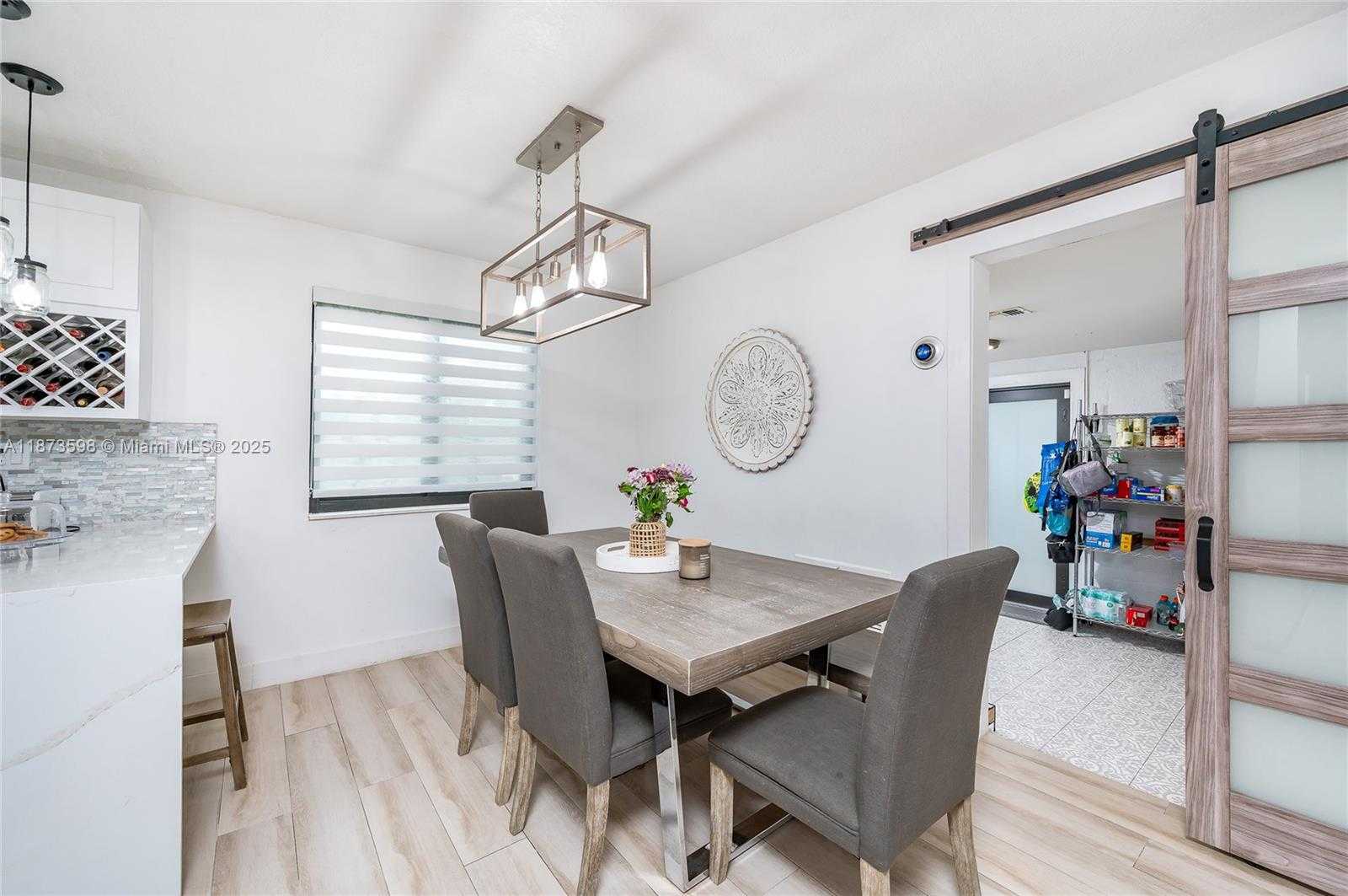Small Image of 10040 SOUTH WEST 212TH ST, Cutler Bay Number 15