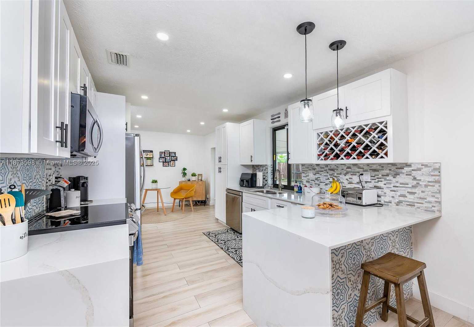 Small Image of 10040 SOUTH WEST 212TH ST, Cutler Bay Number 16