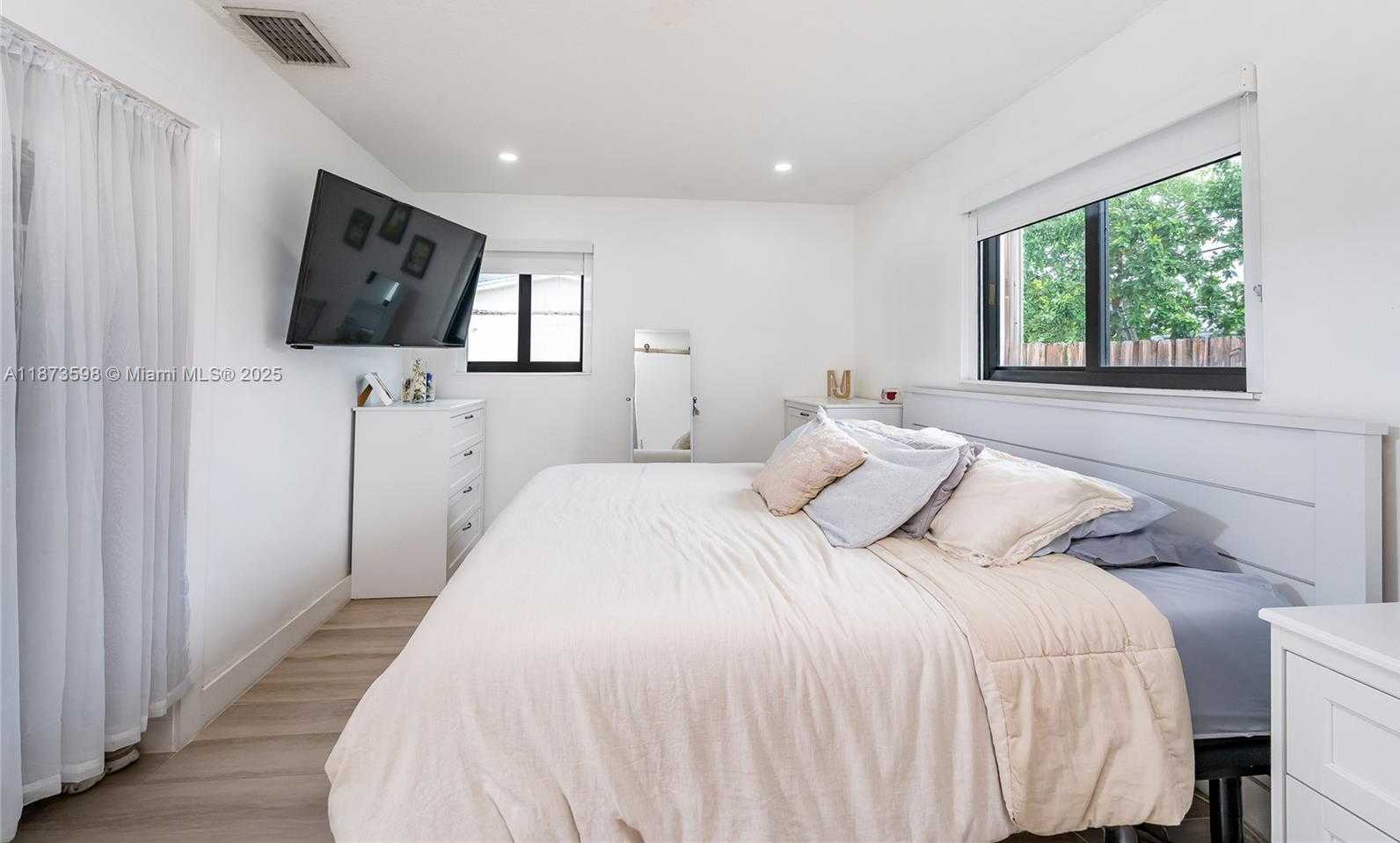 Small Image of 10040 SOUTH WEST 212TH ST, Cutler Bay Number 23