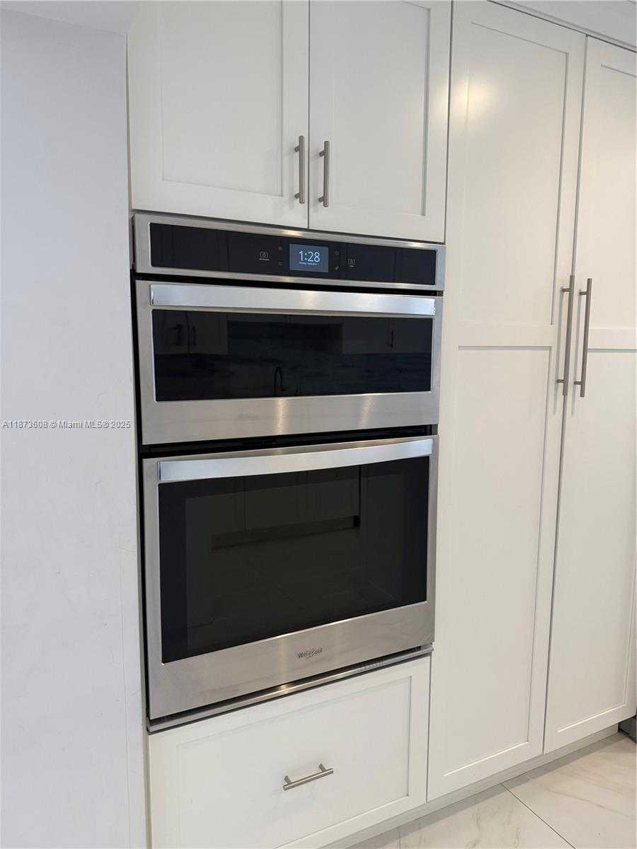 Small Image of 17071 SOUTH WEST 85TH AVE, Palmetto Bay Number 14
