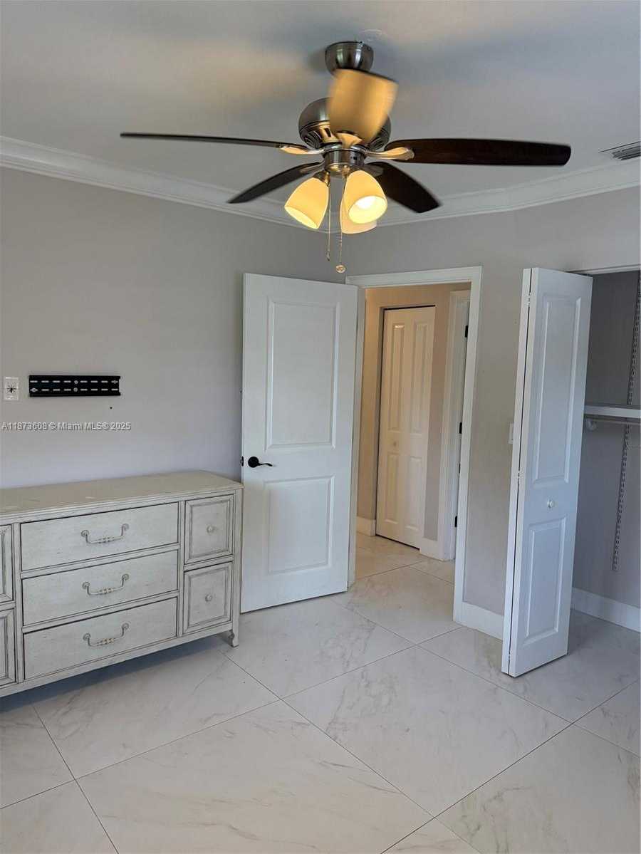 Small Image of 17071 SOUTH WEST 85TH AVE, Palmetto Bay Number 24