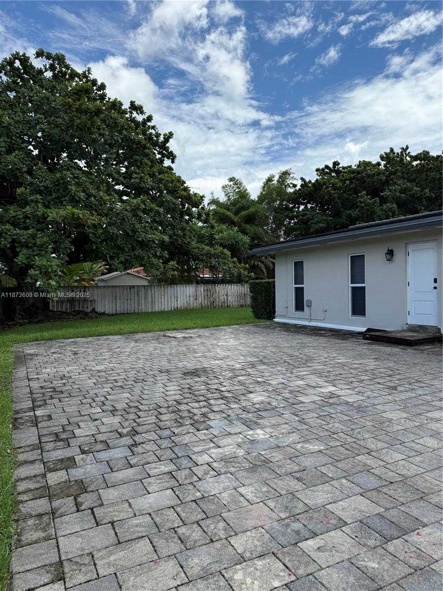 Small Image of 17071 SOUTH WEST 85TH AVE, Palmetto Bay Number 27