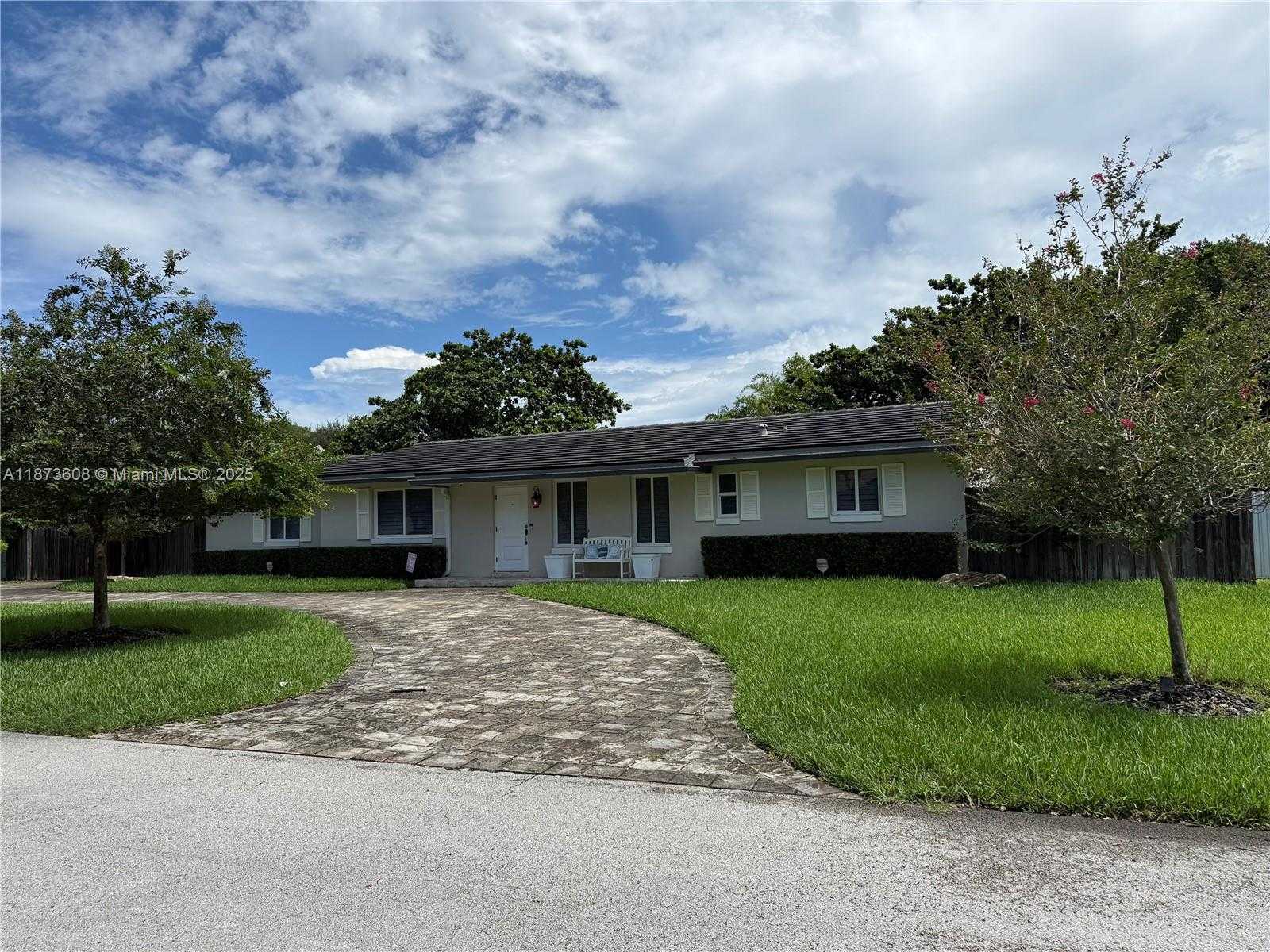 Small Image of 17071 SOUTH WEST 85TH AVE, Palmetto Bay Number 3