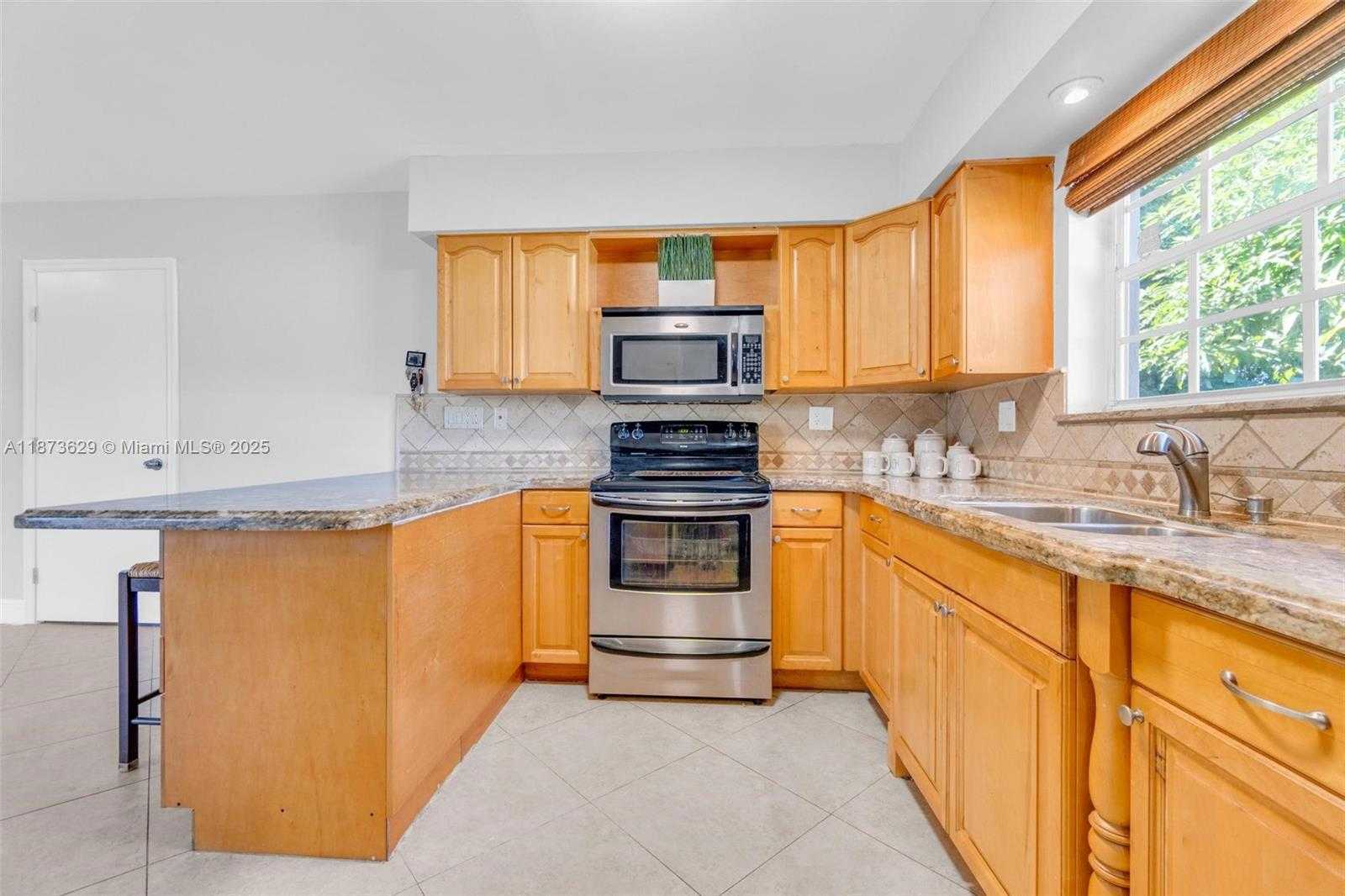 Small Image of 4200 NORTH WEST 2ND ST, Plantation Number 12