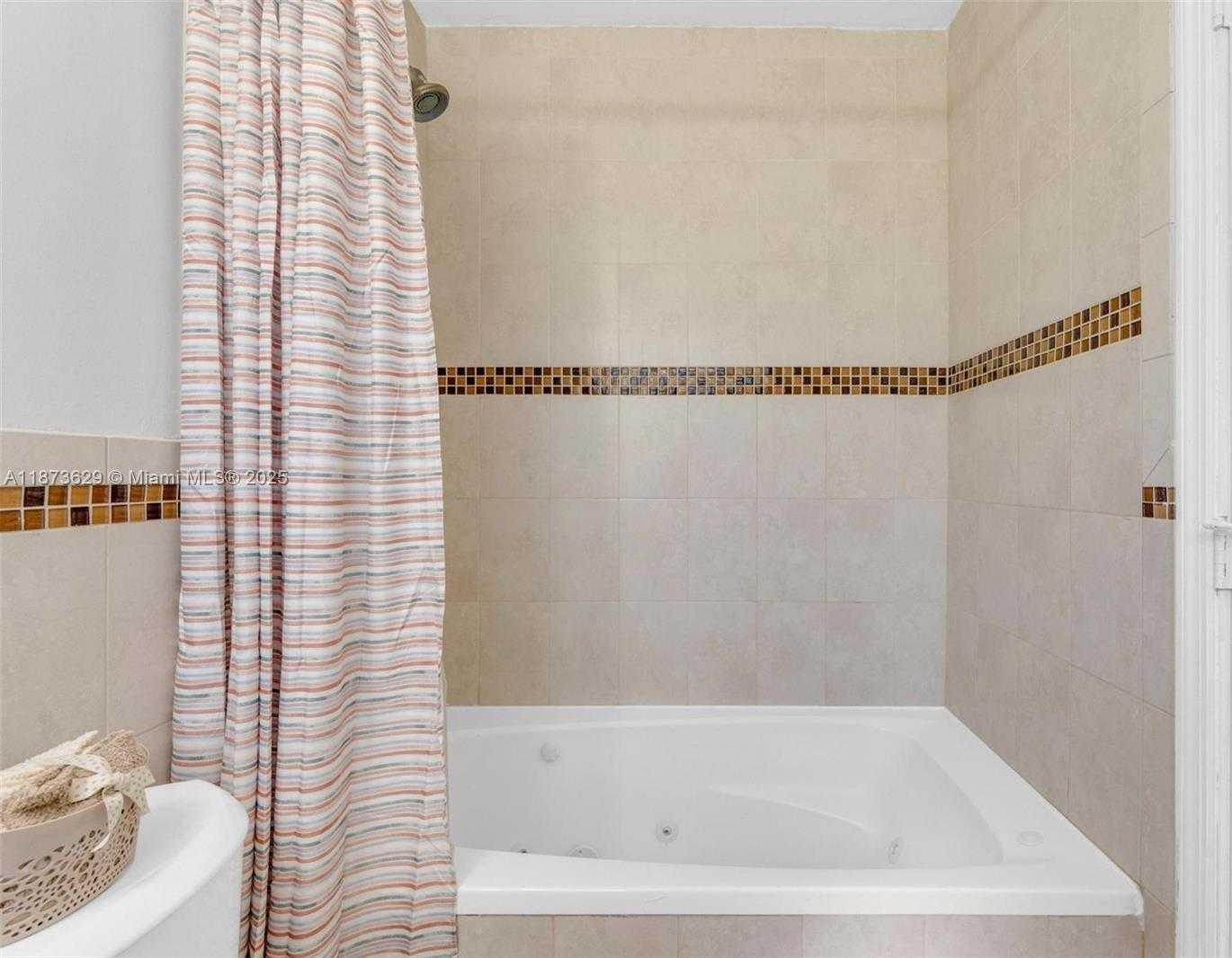 Small Image of 4200 NORTH WEST 2ND ST, Plantation Number 24