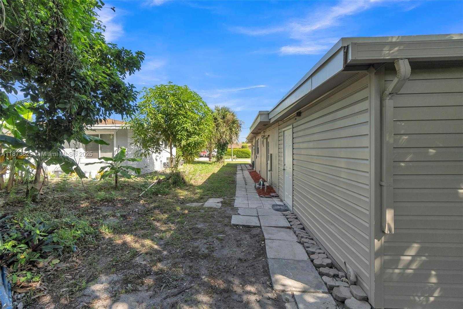 Small Image of 4200 NORTH WEST 2ND ST, Plantation Number 36