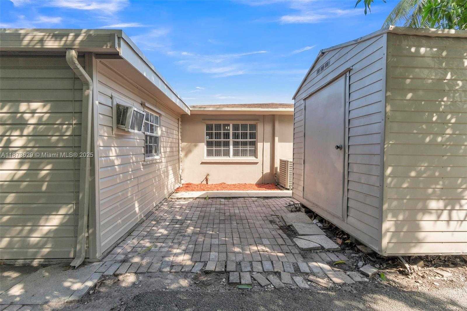 Small Image of 4200 NORTH WEST 2ND ST, Plantation Number 41