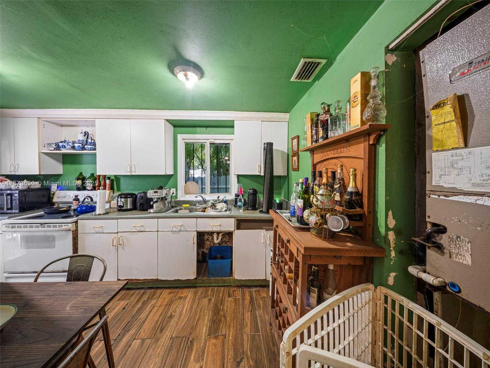 Small Image of 2295 SOUTH WEST 16TH CT, Miami Number 14