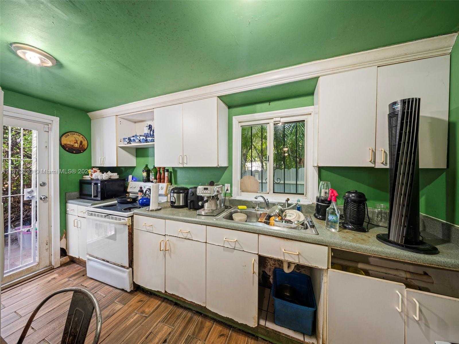 Small Image of 2295 SOUTH WEST 16TH CT, Miami Number 15