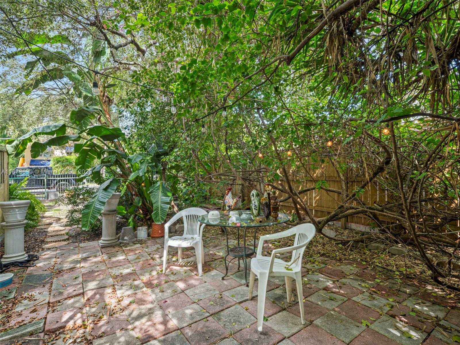 Small Image of 2295 SOUTH WEST 16TH CT, Miami Number 17