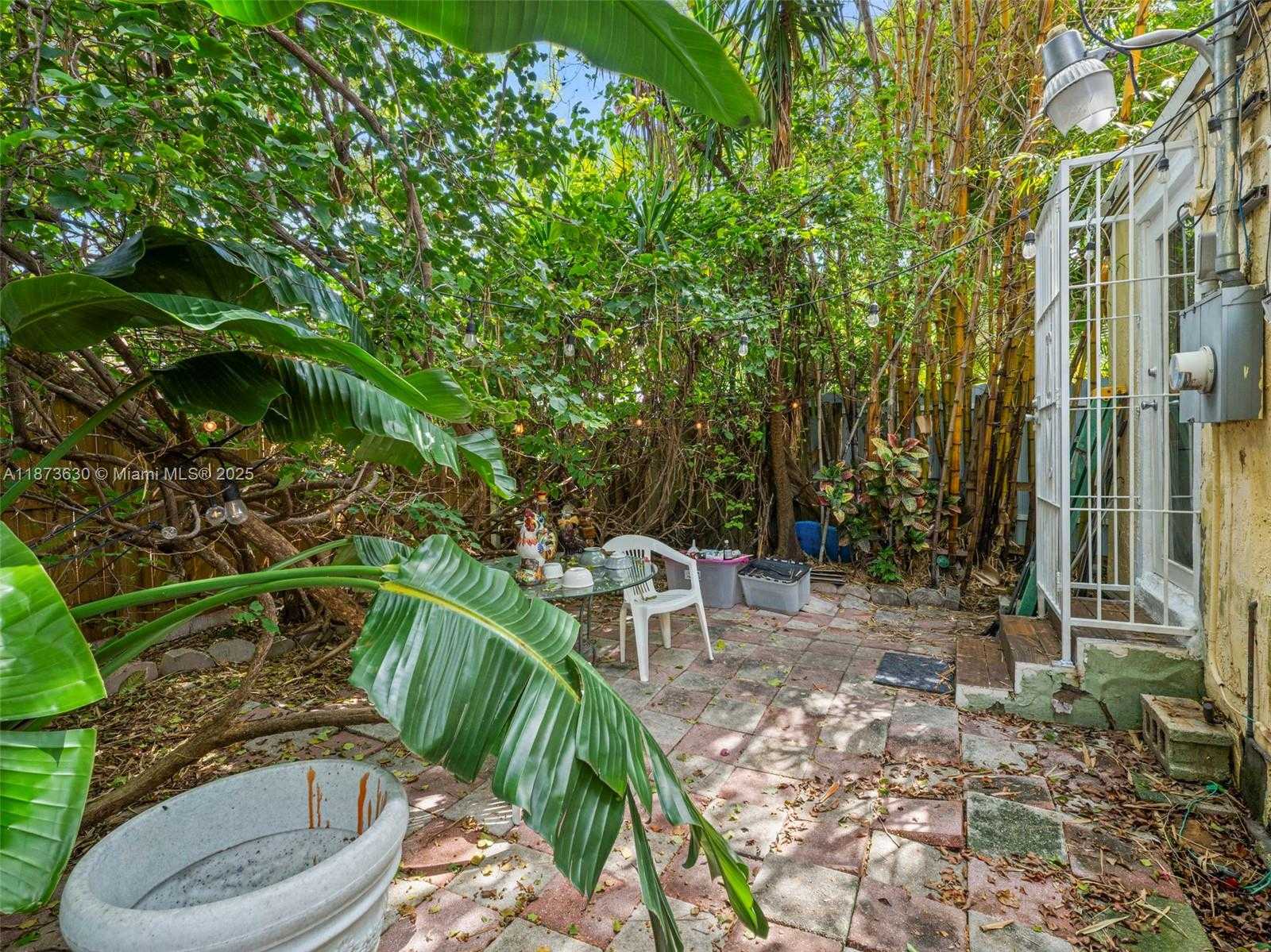 Small Image of 2295 SOUTH WEST 16TH CT, Miami Number 19