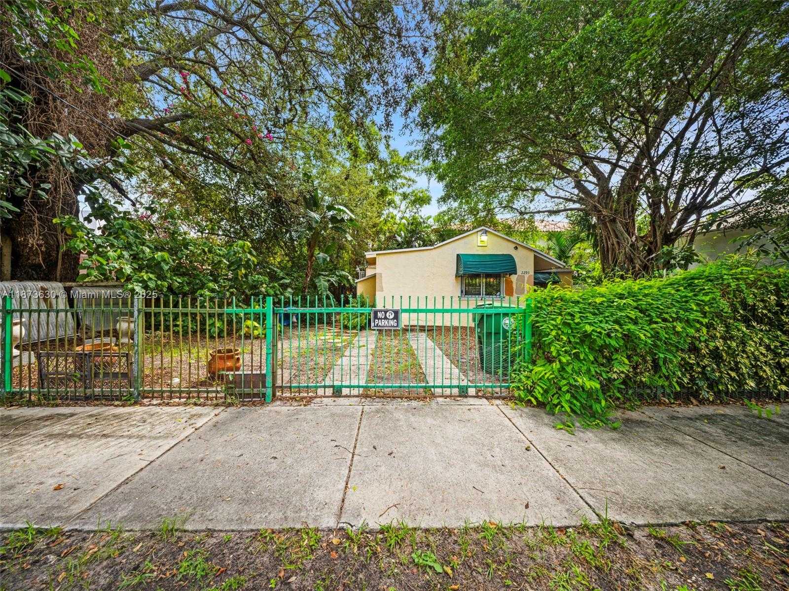 Small Image of 2295 SOUTH WEST 16TH CT, Miami Number 25