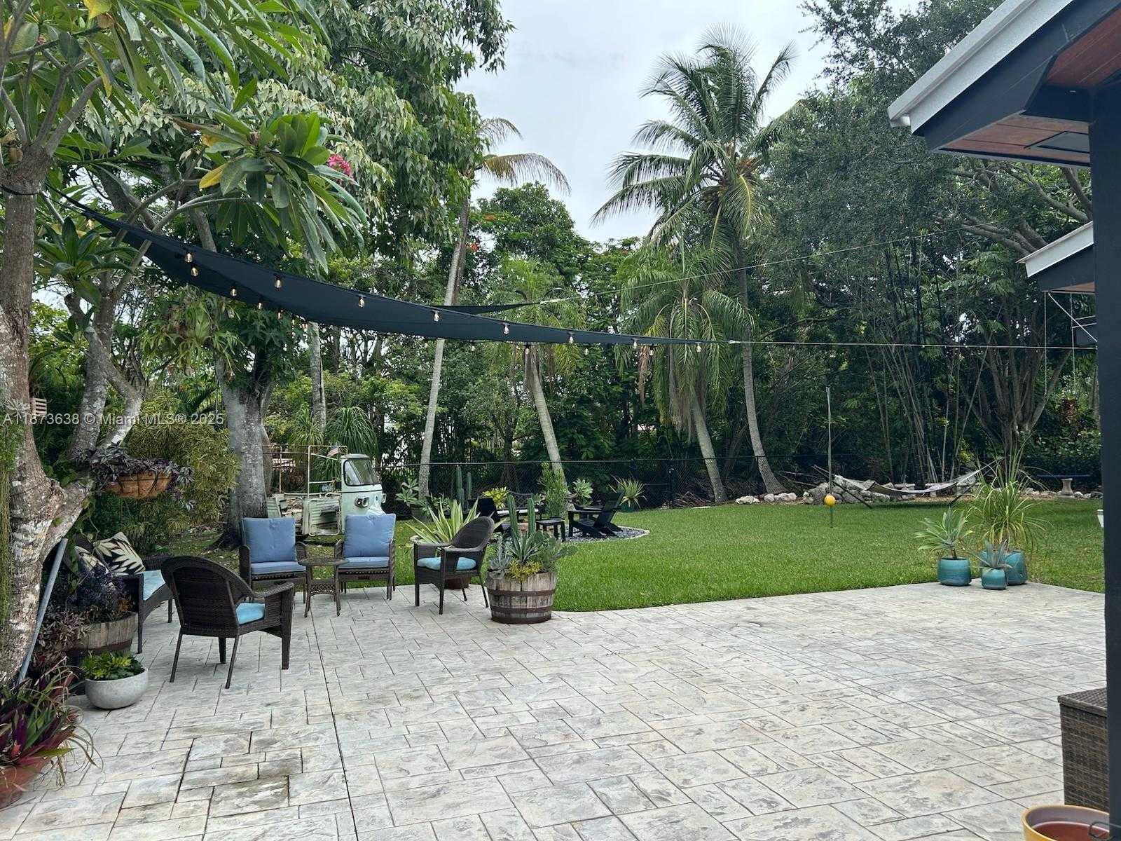 Small Image of 10261 SOUTH WEST 109TH ST, Miami Number 16