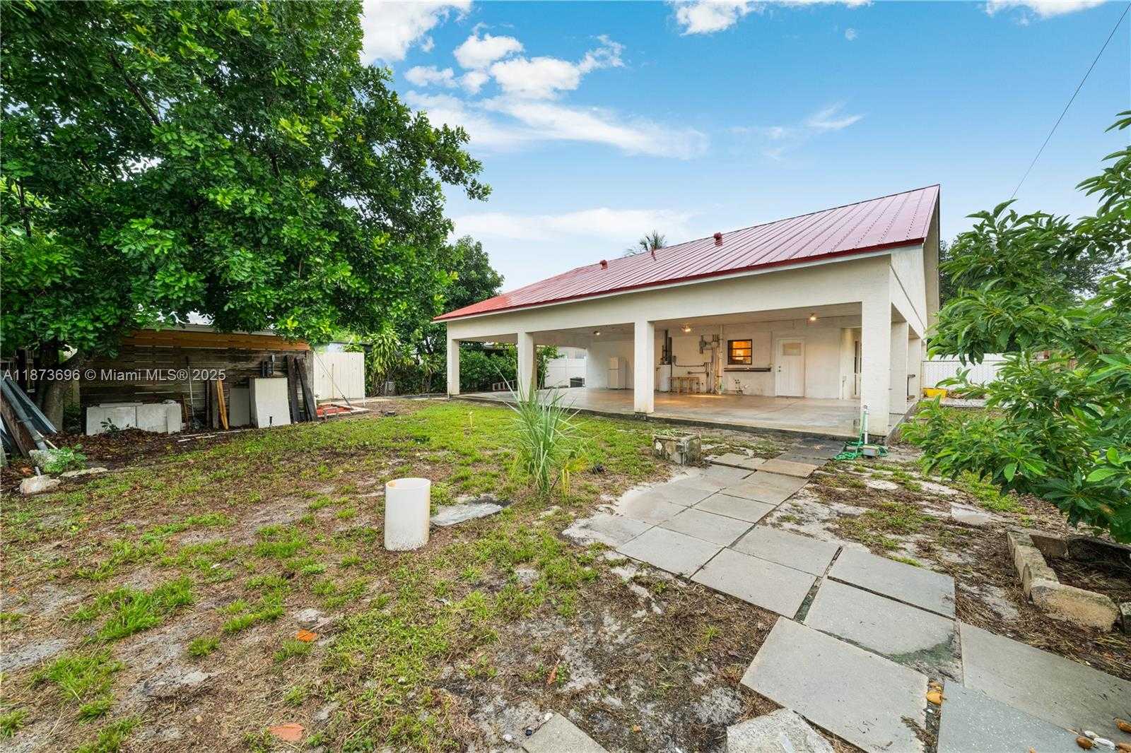 Small Image of 5677 MAYPOP RD, West Palm Beach Number 21