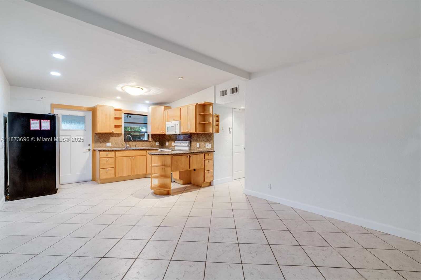 Small Image of 5677 MAYPOP RD, West Palm Beach Number 4
