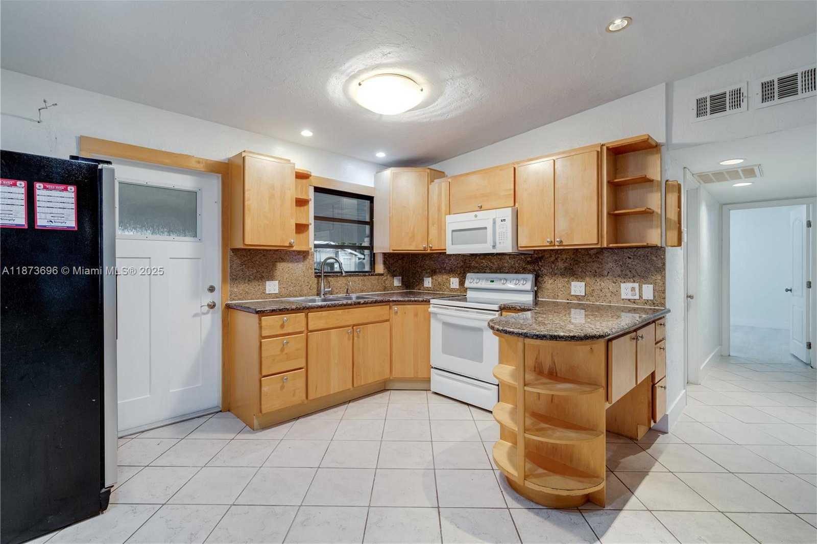 Small Image of 5677 MAYPOP RD, West Palm Beach Number 6