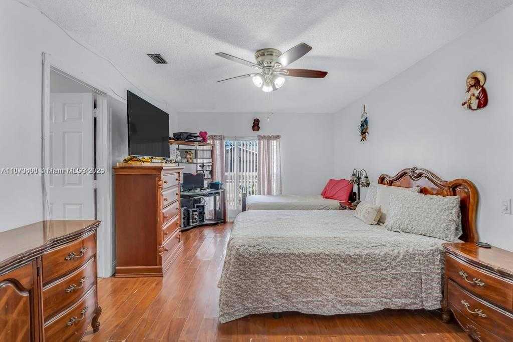 Small Image of 26023 SOUTH WEST 133RD PL, Homestead Number 15