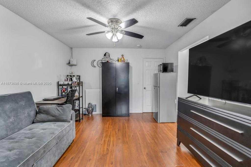 Small Image of 26023 SOUTH WEST 133RD PL, Homestead Number 24